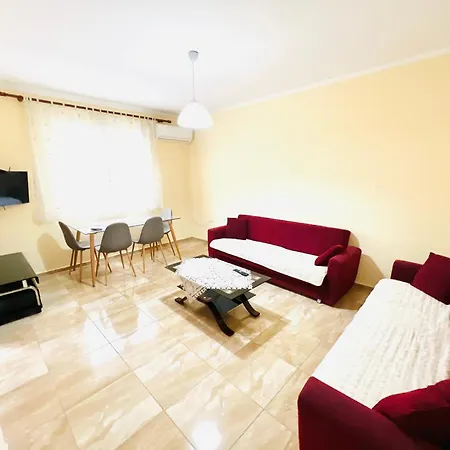 Art_apartment 2 טיראנה